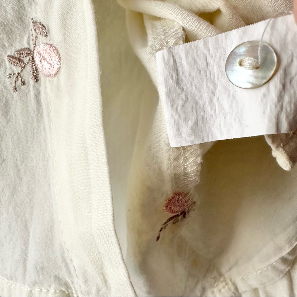 Lili Lala Button Down Floral Embroidered Blouse - Picture 5 of 7